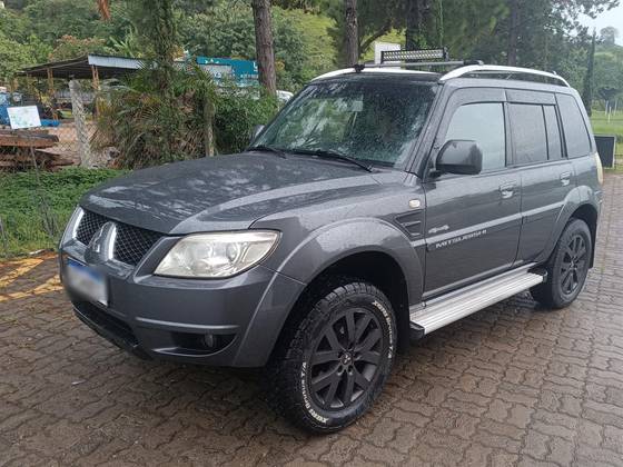 MITSUBISHI PAJERO TR4 2.0 4X4 16V 140CV FLEX 4P AUTOMÁTICO